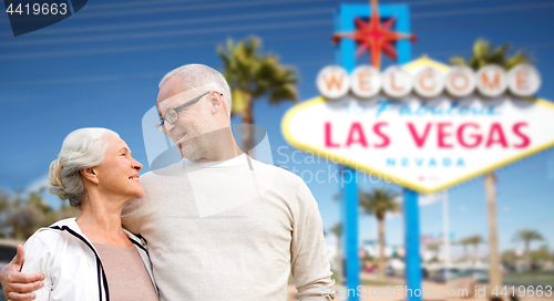 Image of senior couple travelling to las vegas