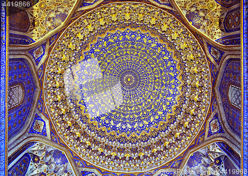 Image of Dome of Tilya-Kori Madrasah in Samarkand, Uzbekistan