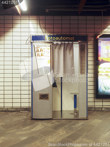 Image of editorial old fashion auto photo machine