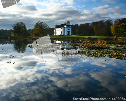 Image of Hørsholm Slotshave in autumn