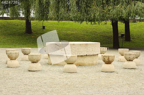 Image of table of silence in Targu Jiu