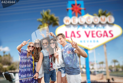 Image of friends travelling to las vegas and taking selfie