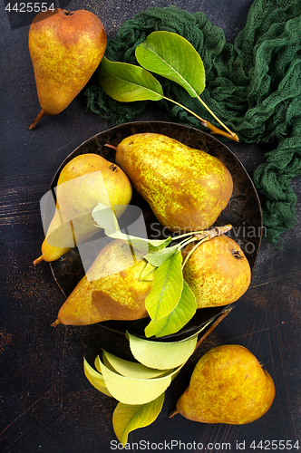 Image of fresh pears