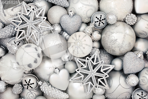 Image of Silver and White Christmas Bauble Decorations