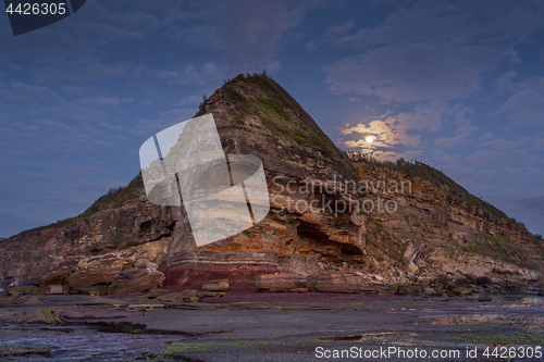 Image of Moon set at Turimetta headland northern beaches