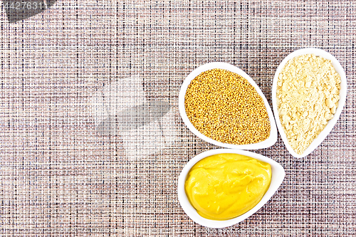 Image of Mustard different on napkin