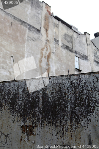 Image of gray concrete wall