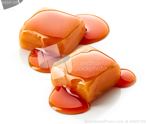 Image of caramel candies and sauce