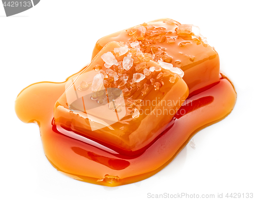 Image of melted caramel with salt