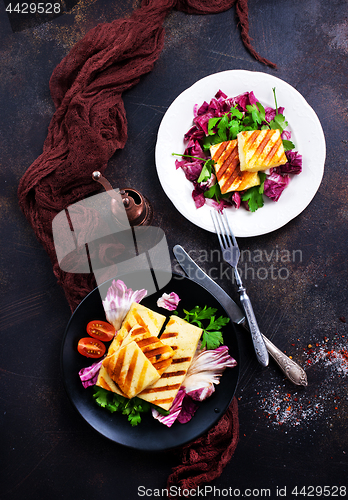 Image of salad with halloumi