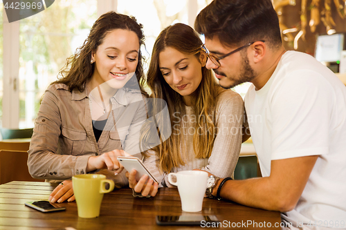 Image of Friends at the cafe 