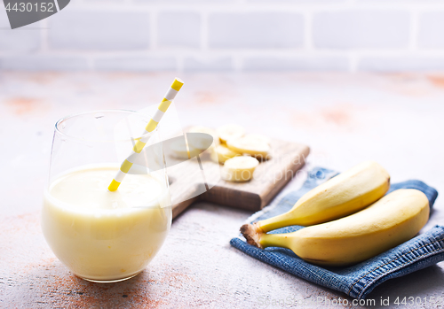 Image of banana smoothie