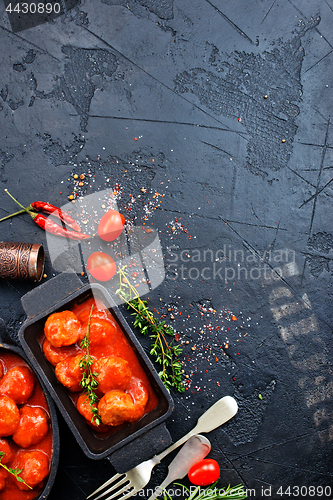 Image of meatballs with tomato sauce 