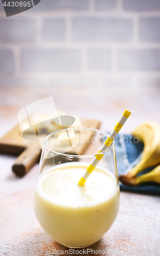 Image of banana smoothie