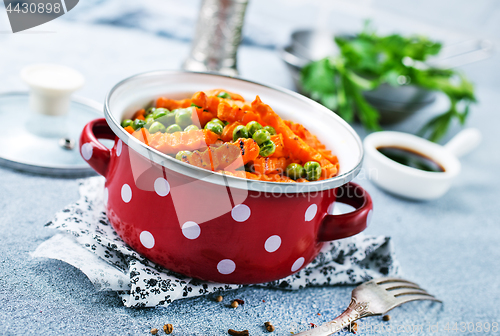Image of carrot with peas