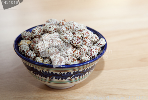 Image of Nuts covered with sesame