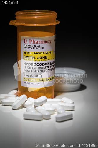 Image of Hydrocodone Pills and Prescription Bottle with Non Proprietary L