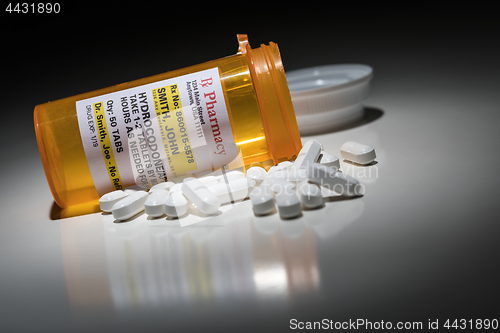 Image of Hydrocodone Pills and Prescription Bottle with Non Proprietary L