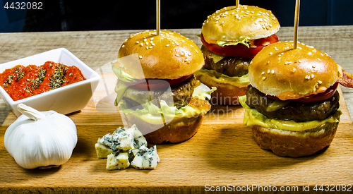 Image of Burger fresh and eatible