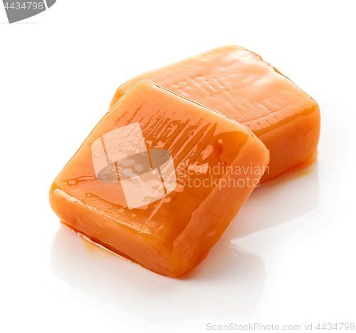 Image of two pieces of caramel