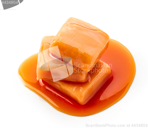 Image of caramel candies and sauce