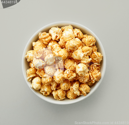 Image of bowl of caramel popcorn