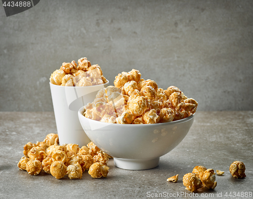 Image of bowl of caramel popcorn