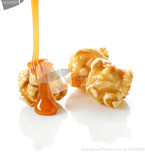 Image of popcorn with caramel sauce