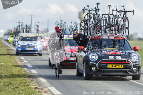 Image of Teamwork - Paris-Nice 2016