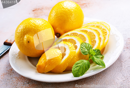 Image of Fresh lemons 