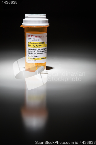 Image of Hydrocodone Pills and Prescription Bottle with Non Proprietary L