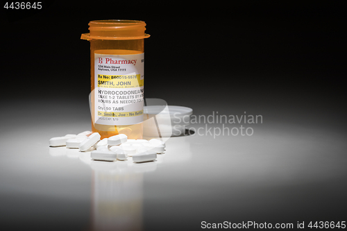 Image of Hydrocodone Pills and Prescription Bottle with Non Proprietary L