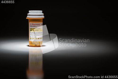 Image of Hydrocodone Pills and Prescription Bottle with Non Proprietary L