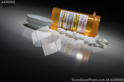 Image of Hydrocodone Pills and Prescription Bottle with Non Proprietary L