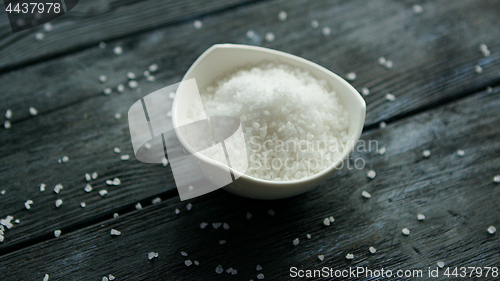Image of Salt in bowl on table 