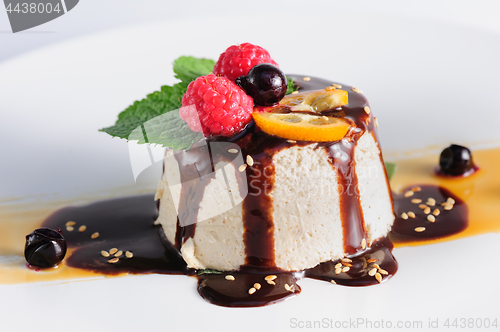 Image of semifredo, italian ice cream dessert with halva