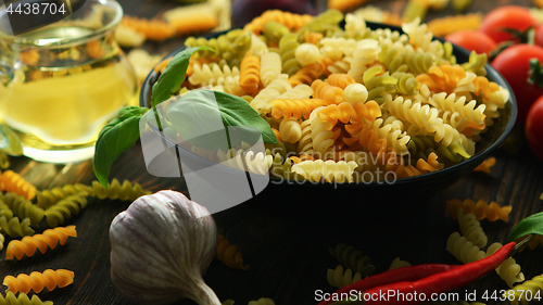 Image of Big bowl of macaroni and vegetables 