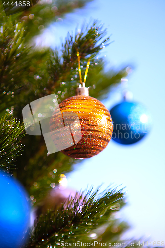 Image of gold ball on New Year tree