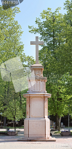 Image of Cross Monument