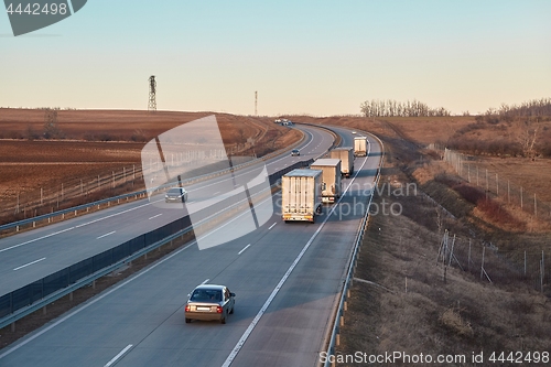 Image of Highway with low traffic