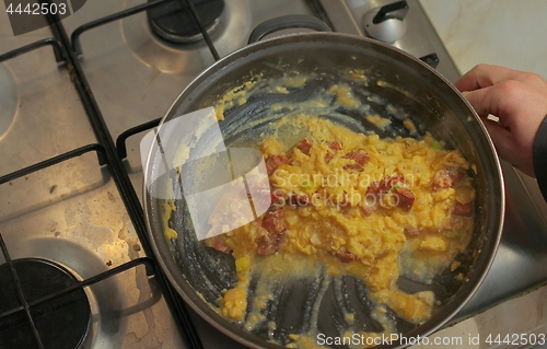 Image of Making scrambled eggs