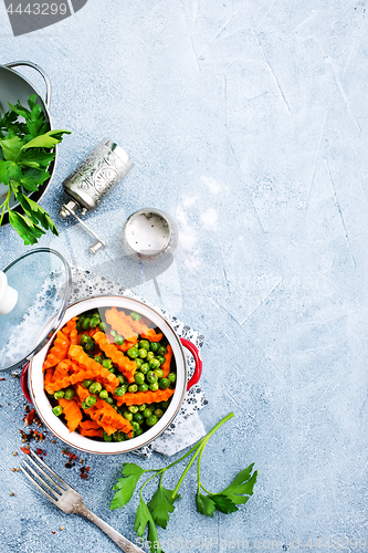 Image of carrot with peas