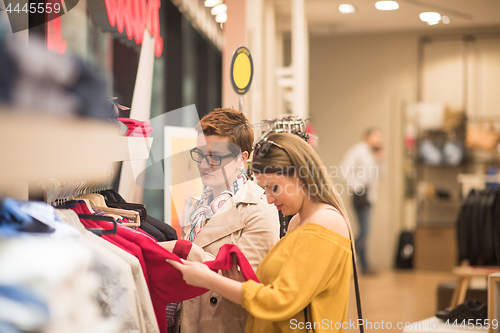 Image of best friend shopping in big mall