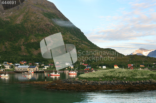 Image of Fiching boats in harbour.