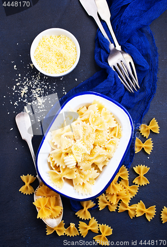 Image of Pasta sprinkled with cheese 