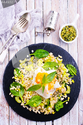 Image of bulgur with egg