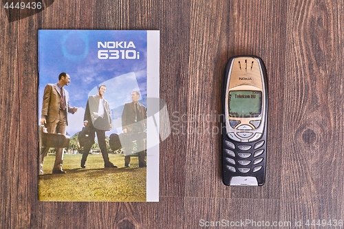 Image of Old Nokia mobile phone