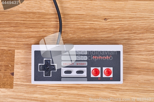 Image of Nintengo NES controller