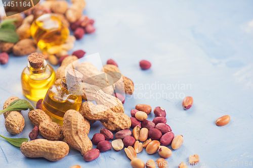 Image of Natural peanut with oil in a glass