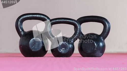 Image of Black kettlebell ina gym